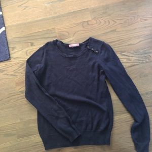 VINEYARD VINES SWEATER WITH BUTTONS ON SHOULDER